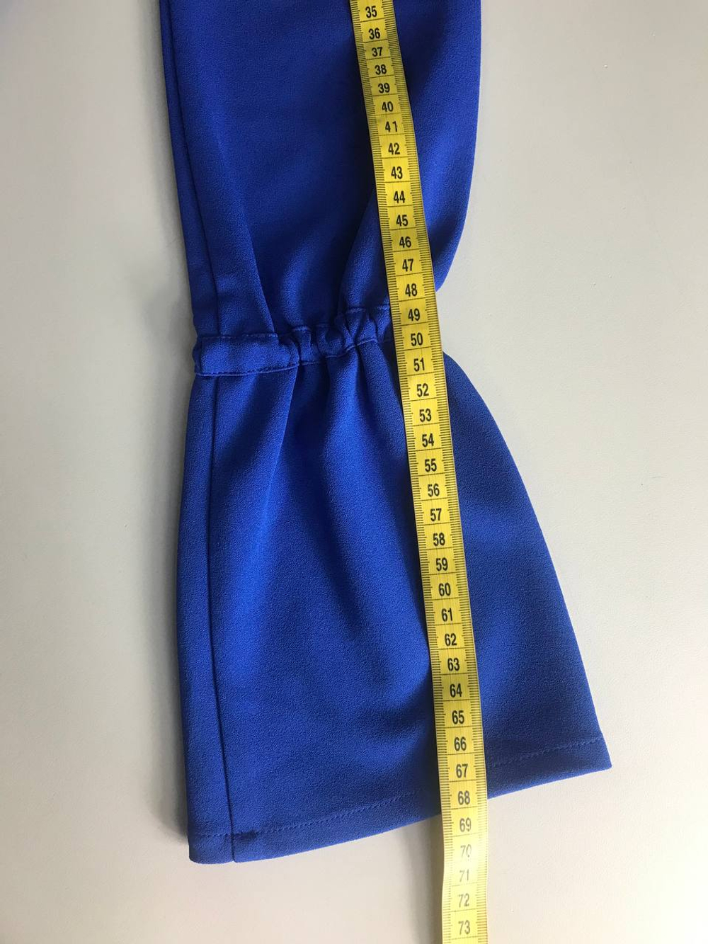 Платье Aleksandra Kazakova красивого цвета, маркировка S, визуально на 44 размер, новое