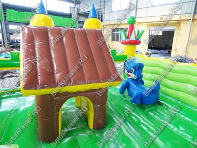 Надувной батут "Домик кота", 8*5*3 м