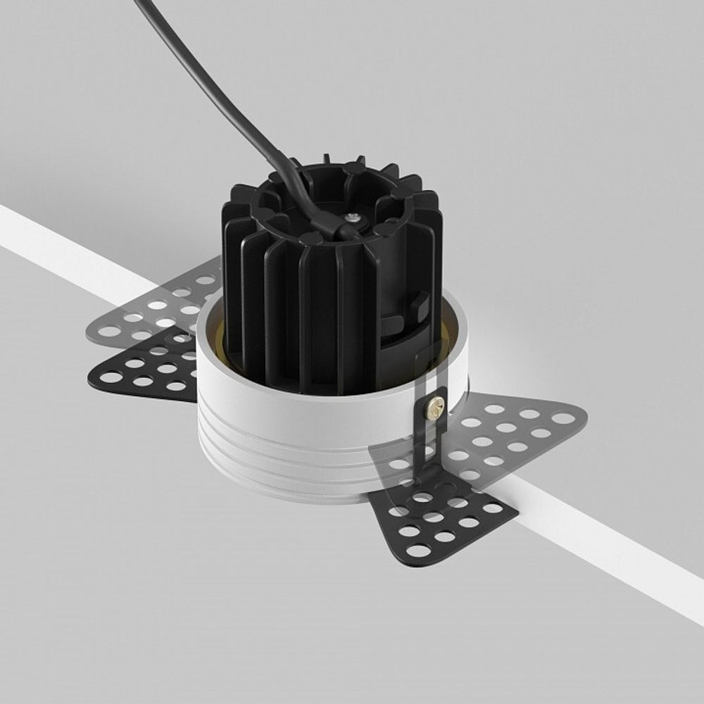 Встраиваемый светильник Maytoni Round DL058-7W3K-TRS-BS