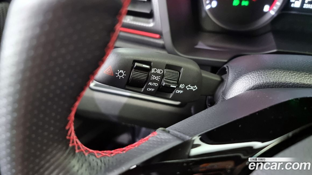 KG Mobility (Ssangyong) Very New Tivoli Бензин 1.5 2WD (11.2020)