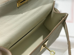 Hermes Kelly 20