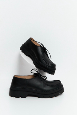 Moctoe Black