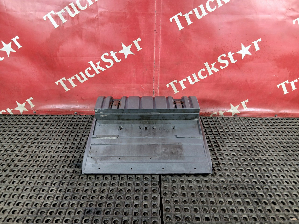 Крыло заднее задняя часть