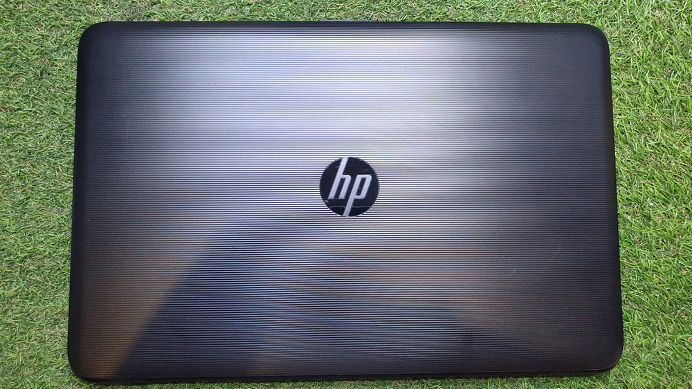 Ноутбук HP AMD A6/6Gb/R5 M330 1Gb/FHD/15-ba093ur (X7G43EA)/Windows 10