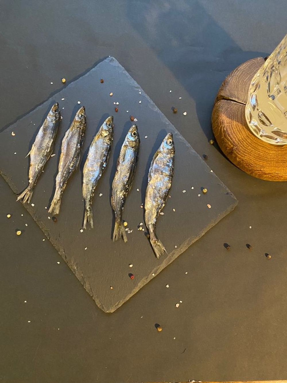 Ряпушка вяленая с икрой, слабосоленая, 100 грамм, Ладожское озеро