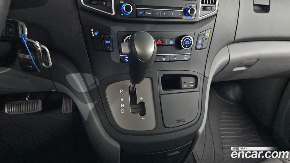 Hyundai The New Grand Starex Wagon 12인승 (01.2020)