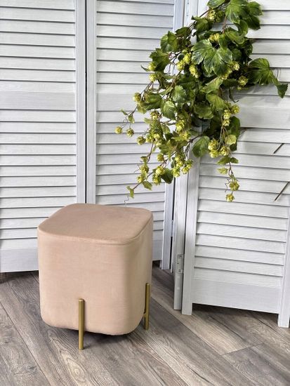 Пуф для гостиной OTTO, цвет Velutto 05 Бежевый, велюр / золотой каркас