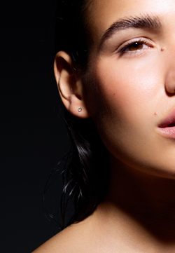 STRADIVARIUS Набор из 4 водонепроницаемых сережек для пирсинга, желтый