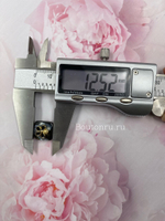 Пуговицы черно-перламутровые квадратные с золотистым цветком