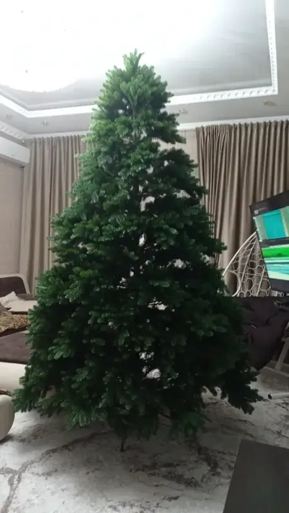 Ель искусственная «Наоми» (Литая хвоя) 250 см / 2,5 м