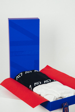 Брифы черные и белые