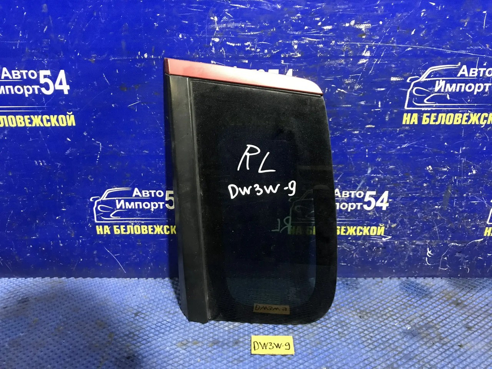 Стекло багажника левое MAZDA DEMIO 2000