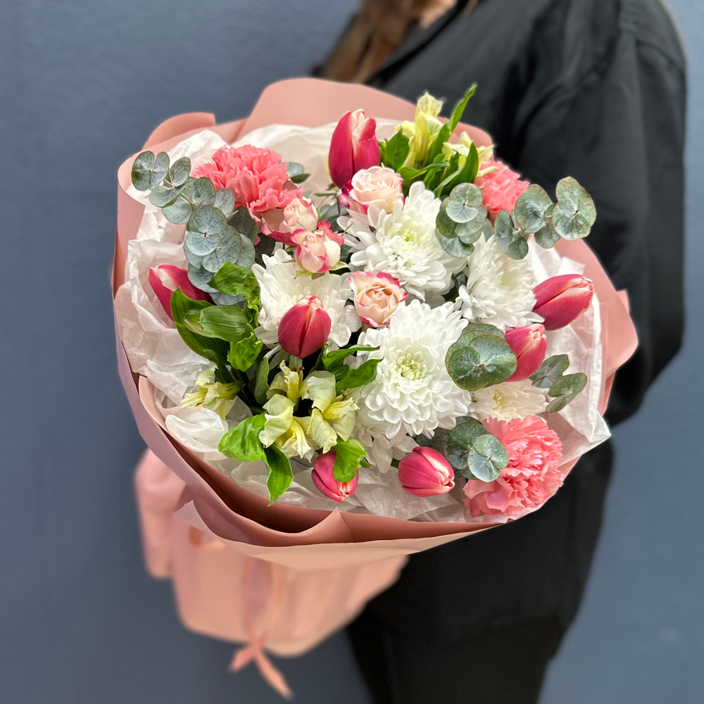 Весенний букет с тюльпанами #45