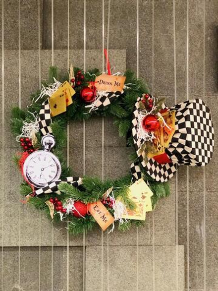 Новогодняя Алиса в стране чудес