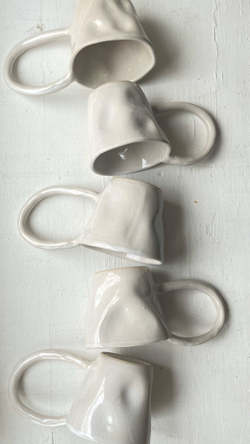 кружка "помятая с утра, а кто нет?"