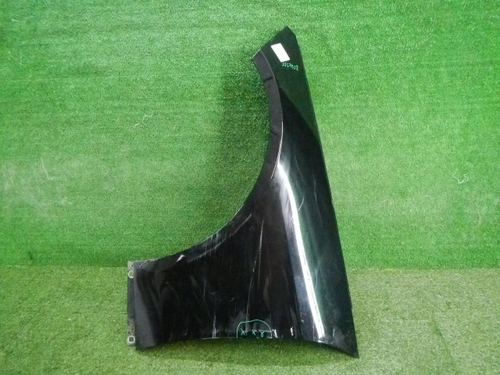 Крыло переднее левое Mercedes E W212 (2013-2016)