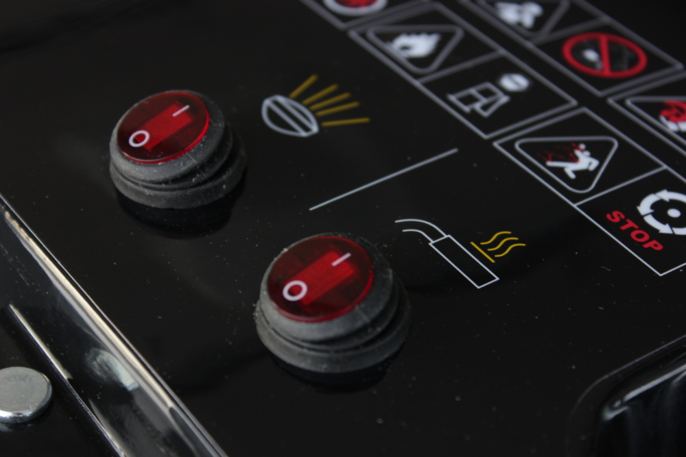 Снегоотбрасыватель CHAMPION ST662E