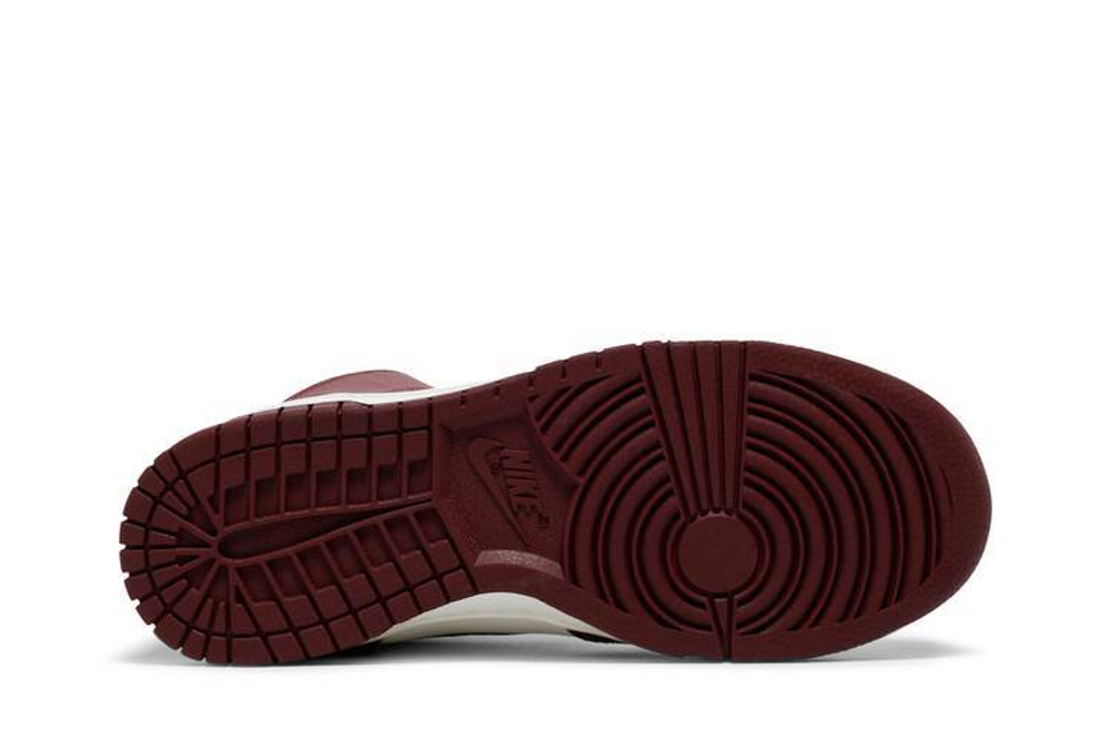 Кроссовки Nike Dunk "Team Red" (Женская размерная сетка)