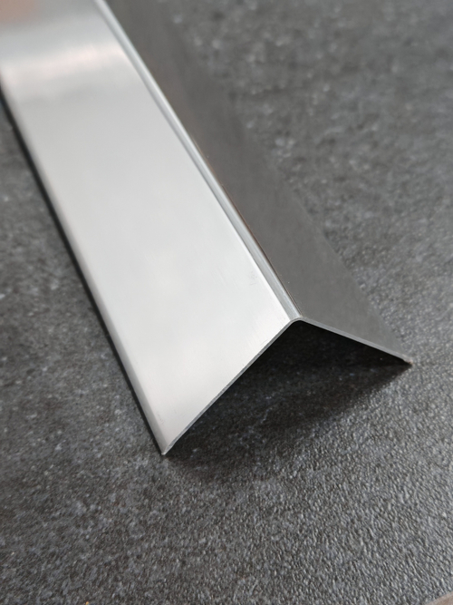 Угол 40*40мм "DO-1" 2,7м Серебро глянец. анод. алюм.