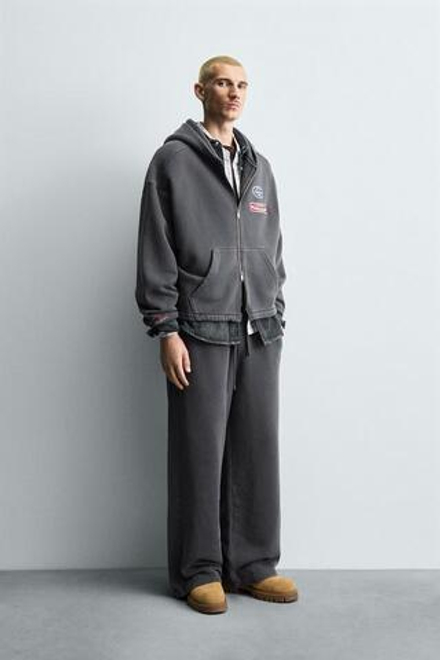 ZARA ДЖОГГЕРЫ WIDE FIT С ЭФФЕКТОМ ПОТЕРТОСТИ, АНТРАЦИТОВО-СЕРЫЙ