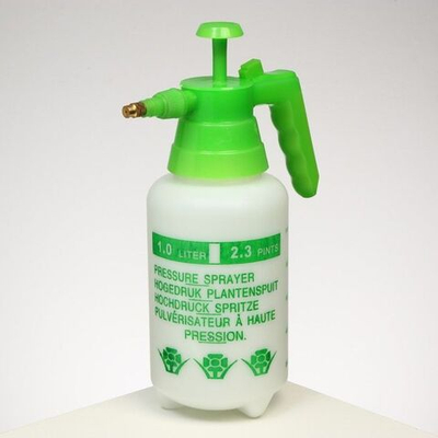 Помповый опрыскиватель (объем 1 литр) (Цвет: не задано)