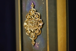 "Коран средний" Книга подарочная в кожаном переплете с росписью и бронзовой накладкой