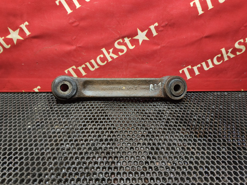 Стойка переднего стабилизатора