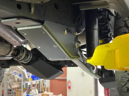 Защита рамы и крепления заднего нижнего рычага для Ford Bronco 2021+ со слайдером из HDPE