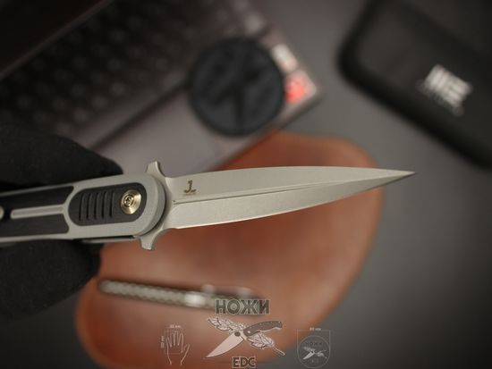 Складной нож WE Knife Angst 2002B c клинком из стали CPM-S35VN, рукоять G10