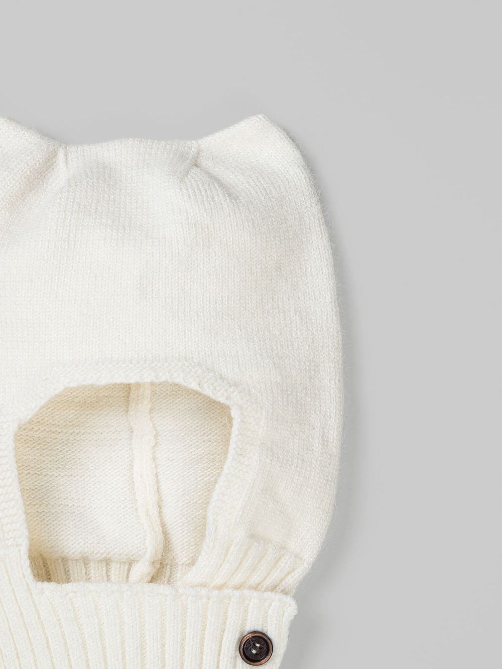 Капор из ангоры "Молоко"