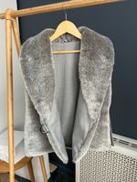 Жилет из искусственного меха Lapin House, 140