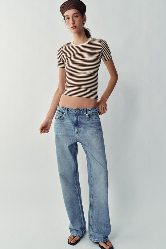 ZARA МИНИМАЛИСТИЧНАЯ ФУТБОЛКА С КОРОТКИМИ РУКАВАМИ, ПОЛОСКИ