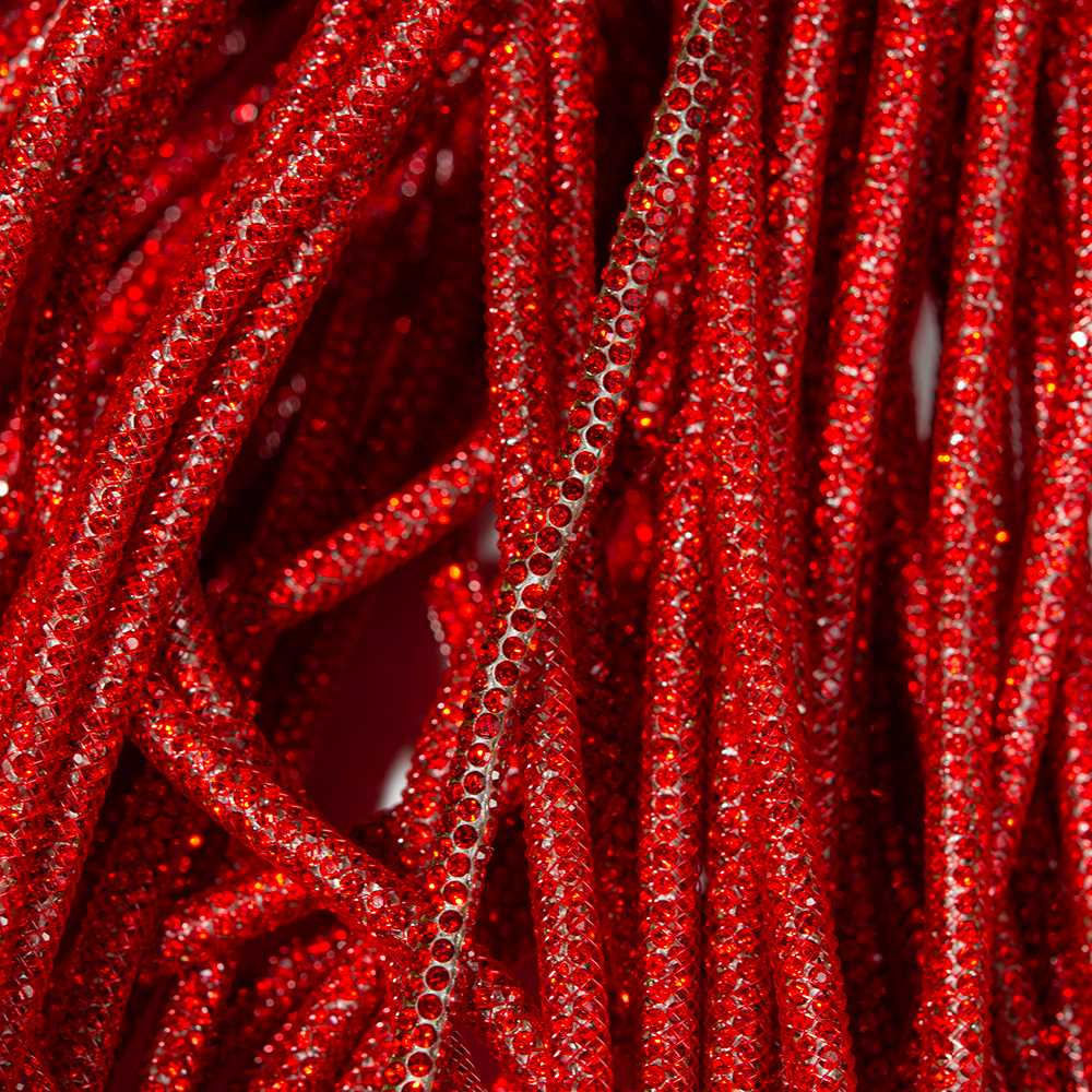 Стразовый шнур, красные кристаллы, 4мм