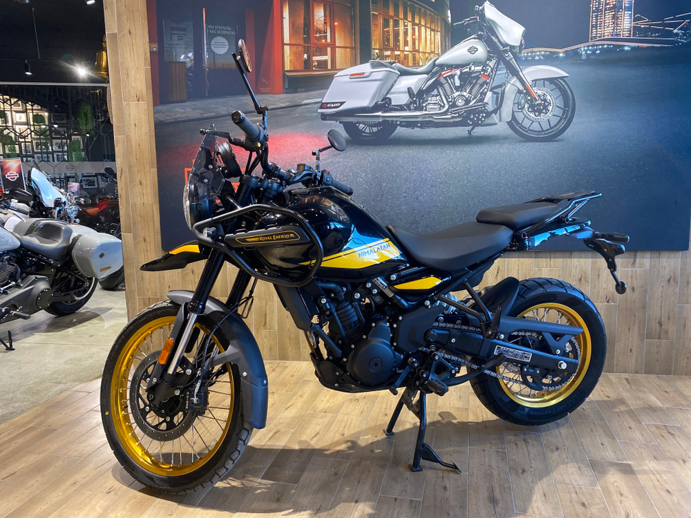 Royal Enfield Himalayan 450 Hanle Black (Premium)