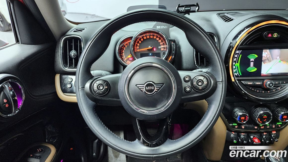 Mini Cooper Countryman HIGH (08.2019)