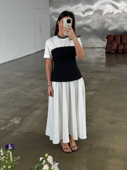 Пышная молочная юбка