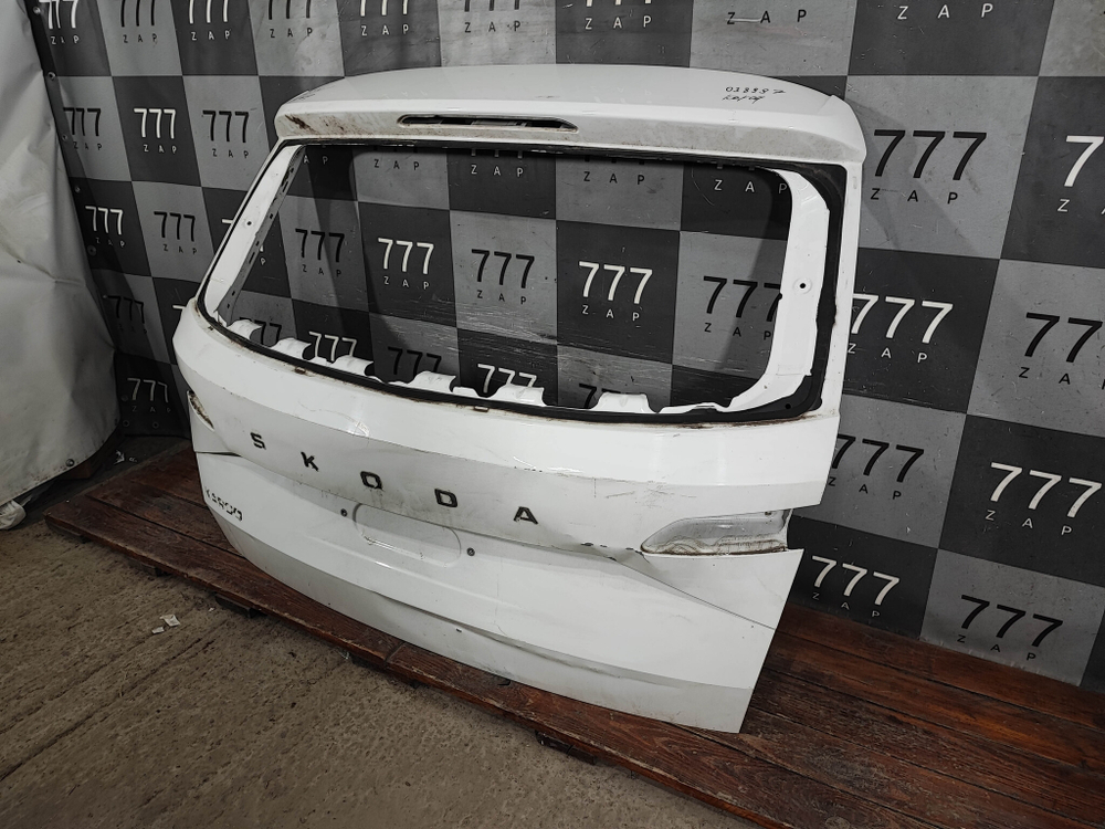 Крышка багажника Skoda Karoq 17-нв Б/У Оригинал 57A827023A