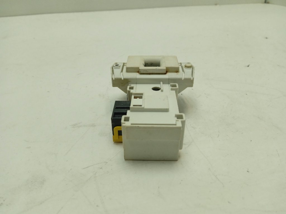 CS41072D кт126 Блокировка люка для стиральной машины Candy 41041367 б/у