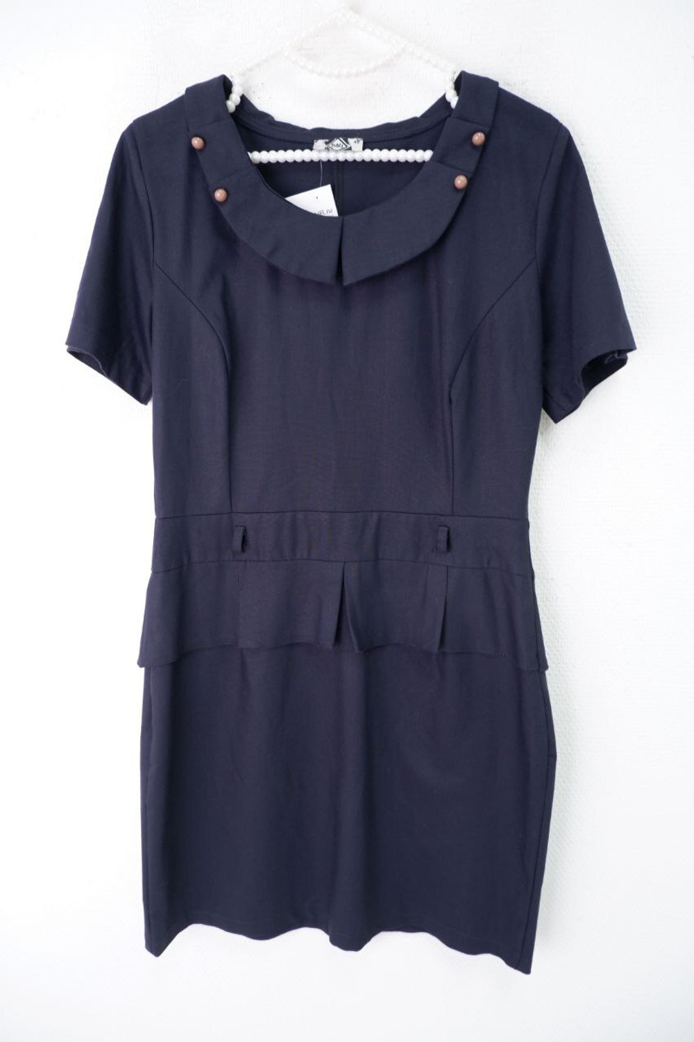 Платье лаконичное 48 размер