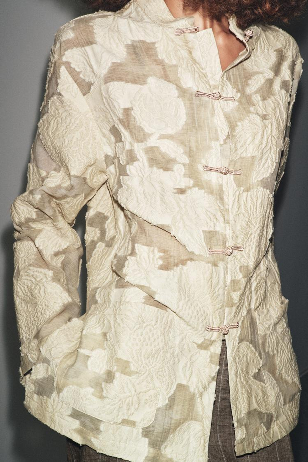 ZARA ЖАККАРДОВОЕ КИМОНО С ЦВЕТАМИ LIMITED EDITION, РЫЖЕВАТО-КОПИЧНЕВЫЙ