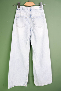 Джинсы широкие, на 10/11 лет