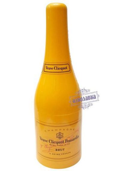 Шампанское Вдова Клико Брют, подарочная упаковка, 0,75 л