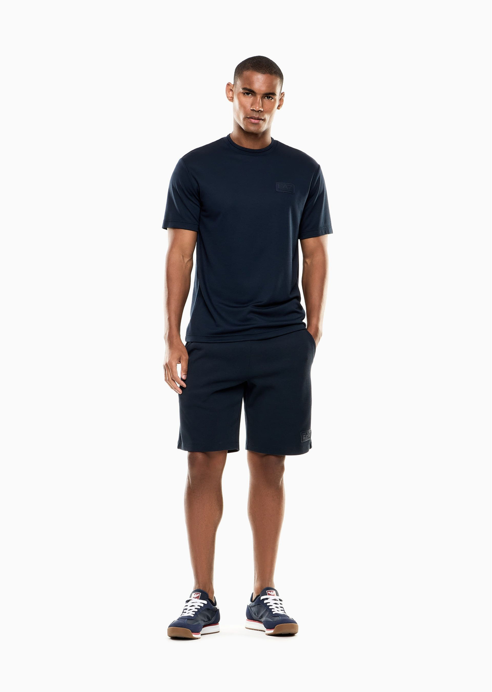 Футболка EA7