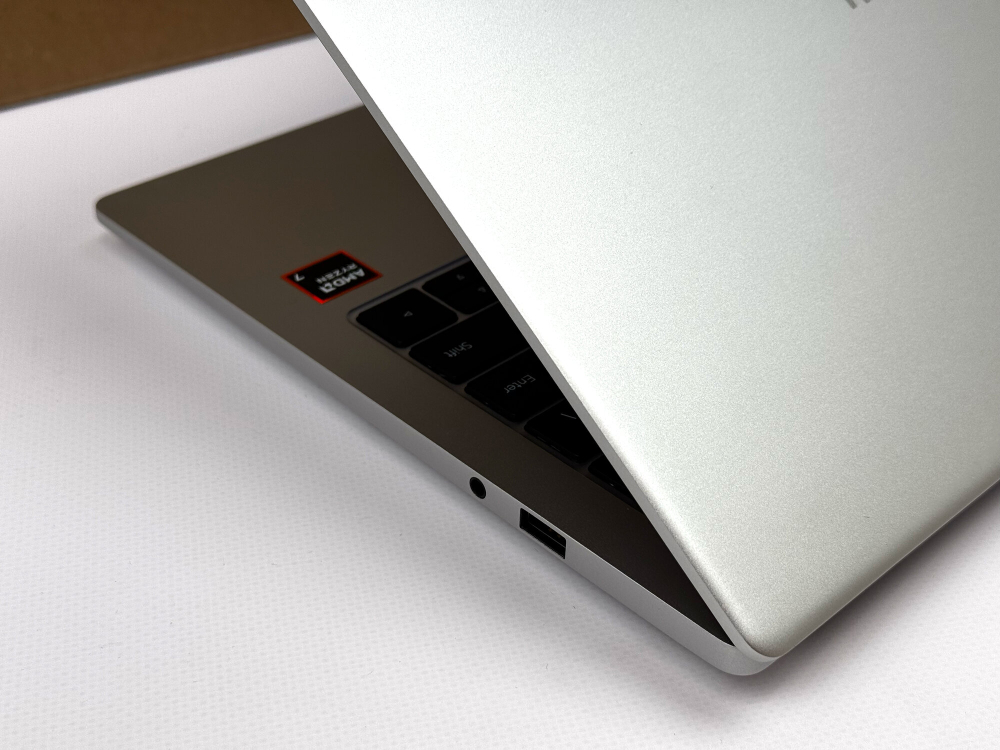 Новый Honor Magicbook X14 Plus /  Ryzen 7 8845HS / 32GB DDR5 / 1TB / 2.8K / 120Hz / Win11 / Русско-Английская клавиатура