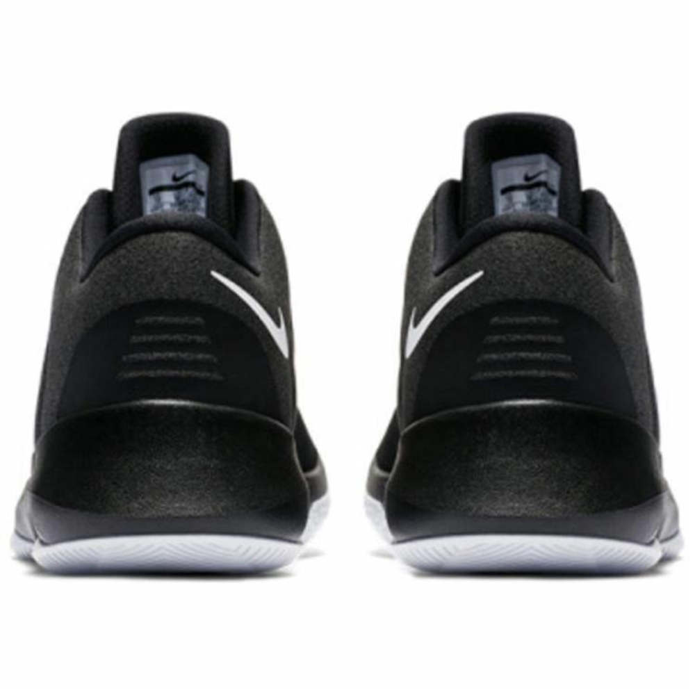 Кроссовки Nike Air Versitile 2