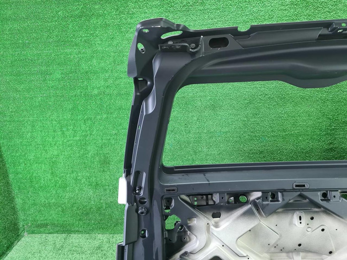 Крышка багажника Land-Rover Discovery 5 2016-н.в.