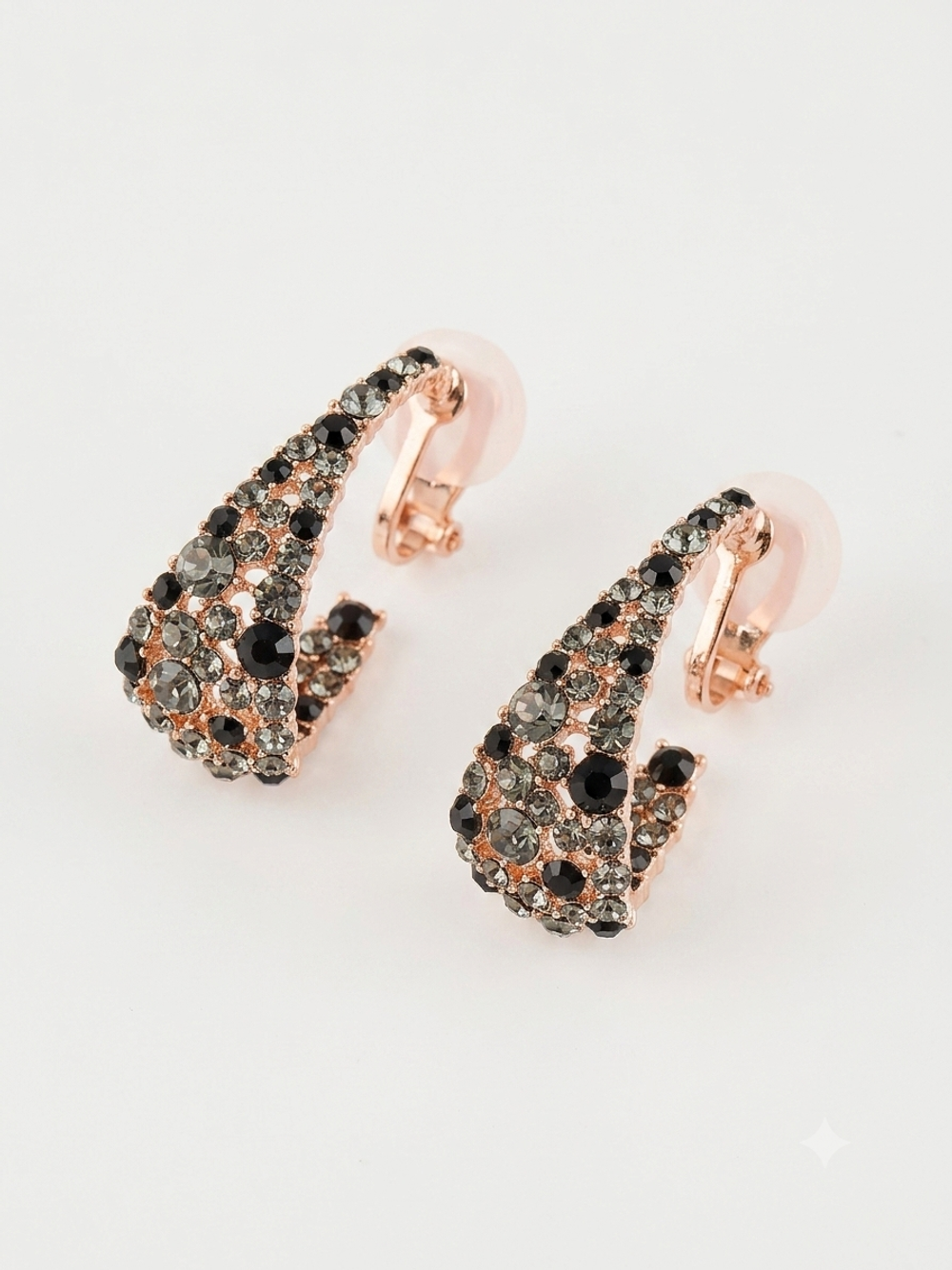 Клипсы Россыпь из серо-черных камней Swarovski