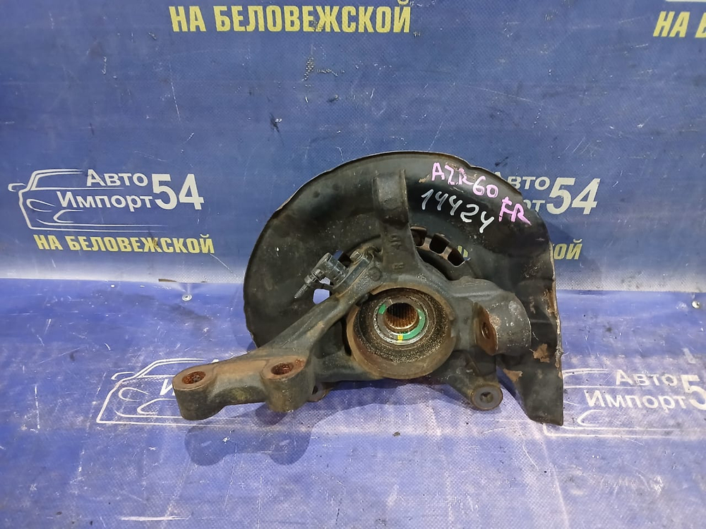 Ступица передняя правая TOYOTA NOAH 2001-2007