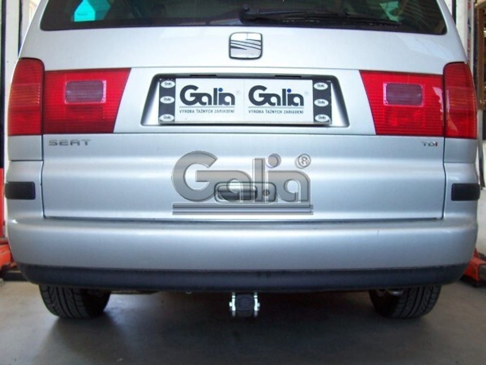 Фаркоп оцинкованный Galia F104A для Ford Galaxy 2000-2006, SEAT Alhambra 2000-2010, Volkswagen Sharan 2000-2010(паспорт и сертификат в комплекте)(без электрики)