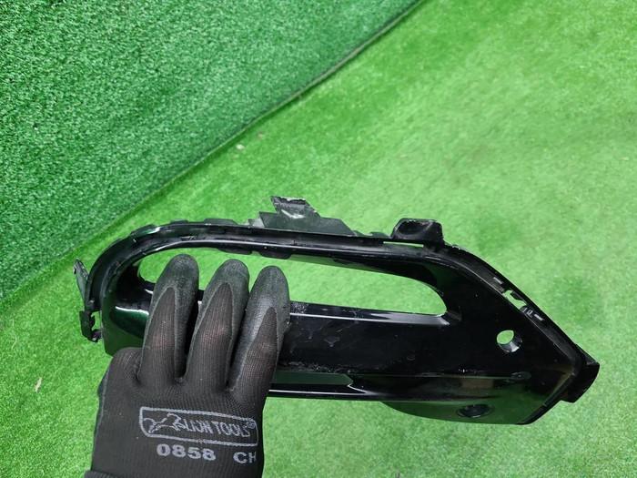 Накладка ПТФ правая BMW X5 G05 (18-23) M-paket